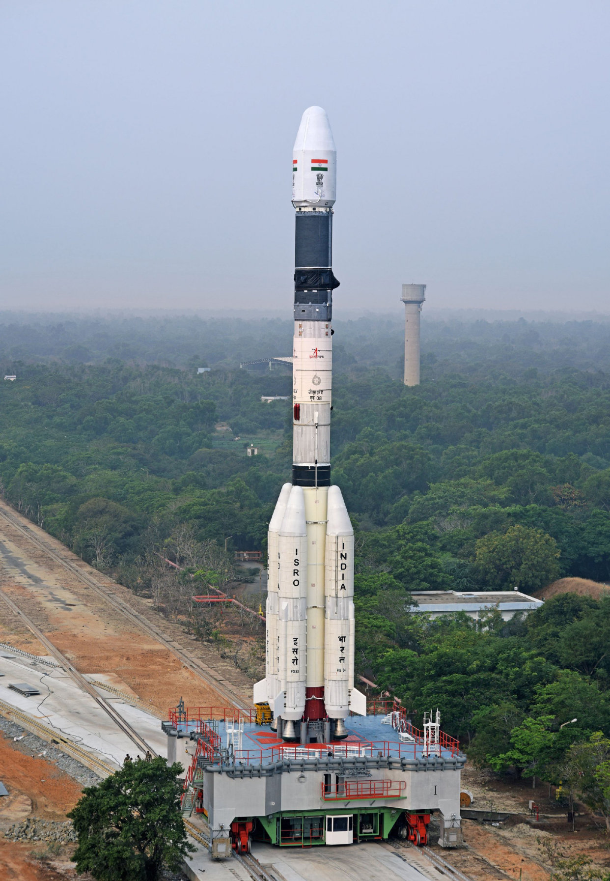 印度靠巨型“火箭”打了翻身仗，箭体选择不锈