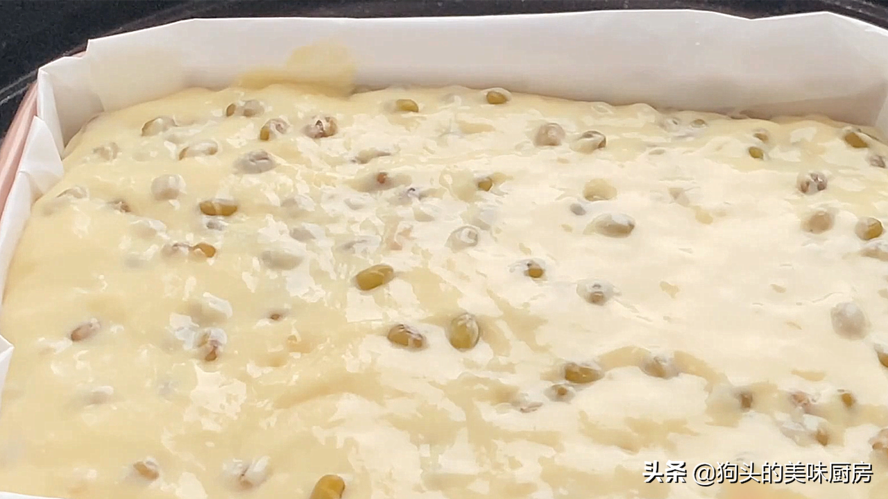 夏天多吃绿豆，教你一个做法，加2个鸡蛋进去，出锅香甜又暄软