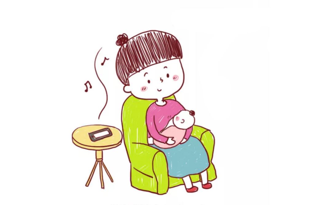 新生儿第一口是先喝水还是吃母乳？对宝宝至关重要