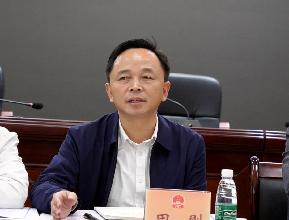 会同县召开乡镇人大主席座谈会