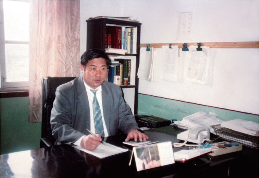 民族之光：一生为国冲破“卡脖子”，75岁从工厂