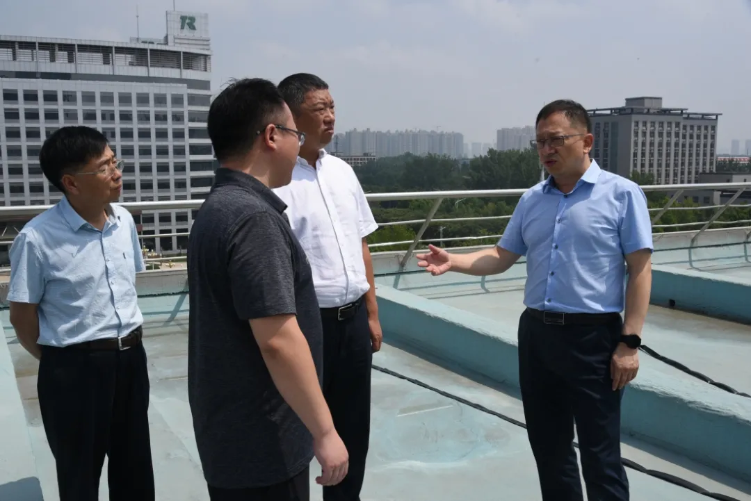 鄭州市生態環境局主要領導調研指導汛期應急監測工作
