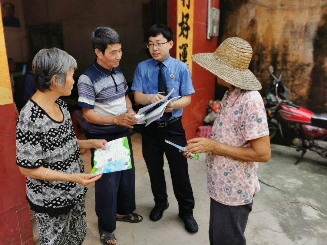 江城检察院开展平安建设暨扫黑除恶宣传活动