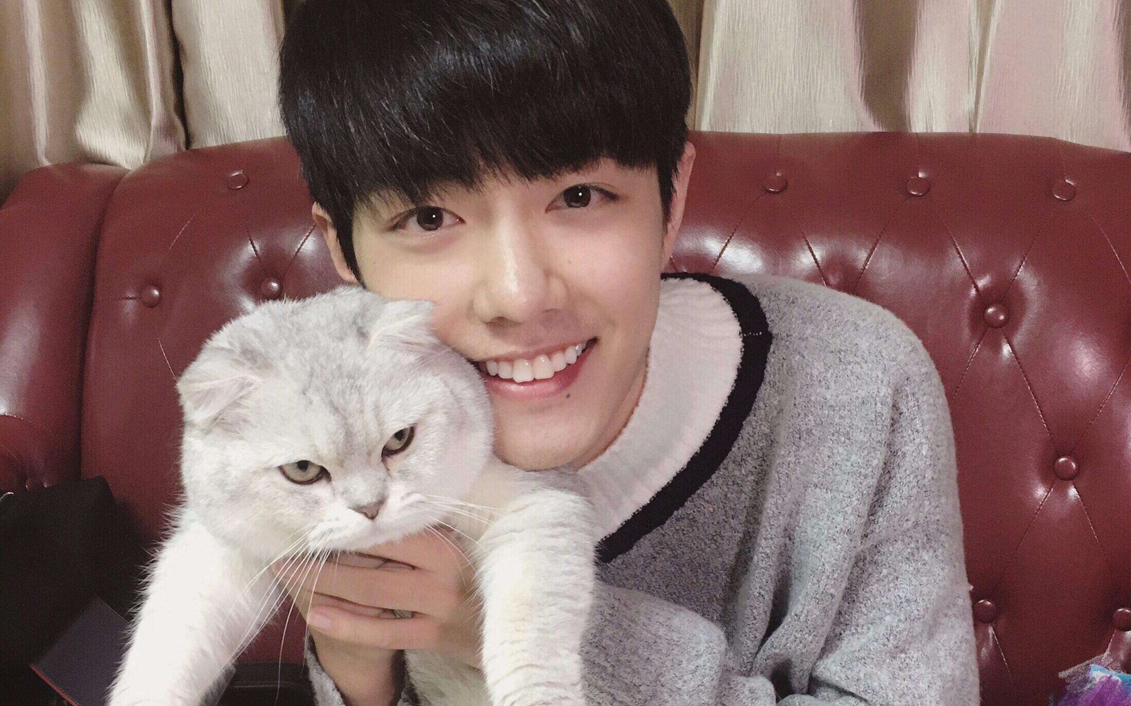 肖战获“权力榜”年度男演员新照曝光！大半年