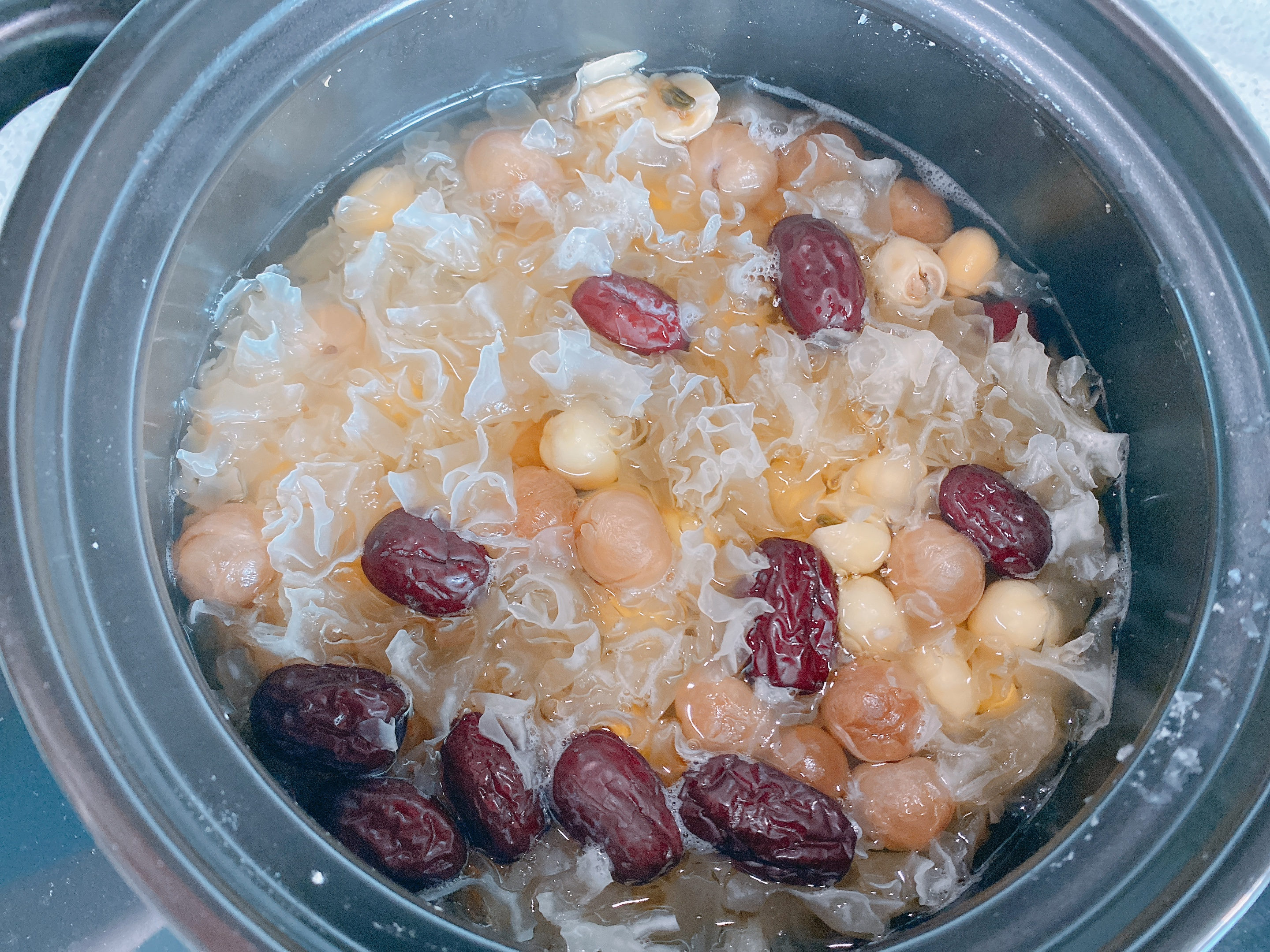 入夏后要給家里人多做這甜湯，美容養顏，趕走暑氣，比喝冷飲健康