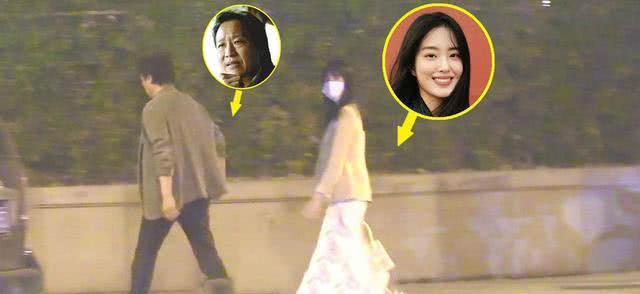 陈金飞携杨采钰外出聚餐，两人前后脚离开，宛