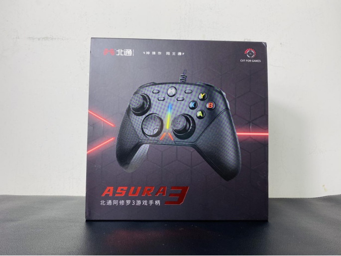 北通阿修罗3游戏手柄有线版评测：手感极佳，轻松上分