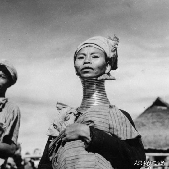 缅甸：近百年前，去英国被观光的长颈族，就像马戏团艺人一样