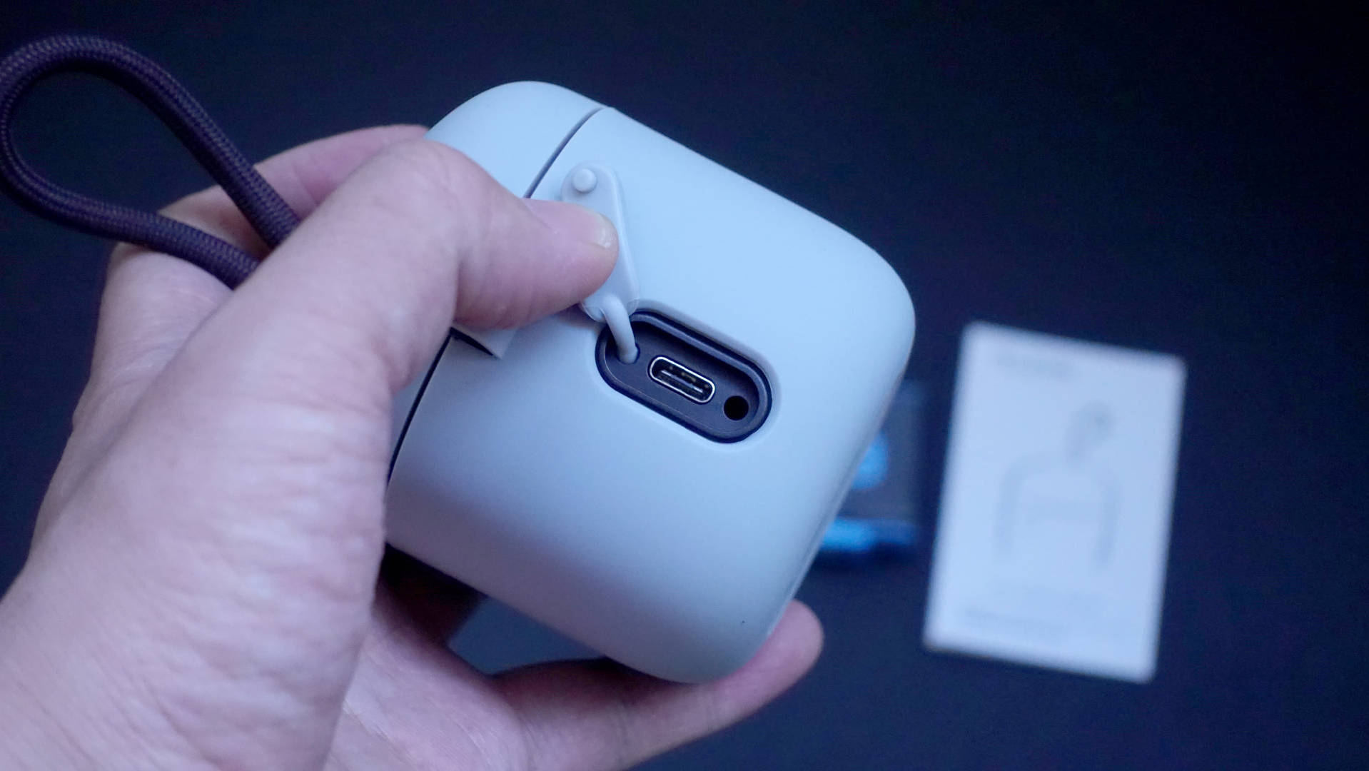 泰迅TELESIN充电盒体验：有了它家中的狗破再也不怕断电了