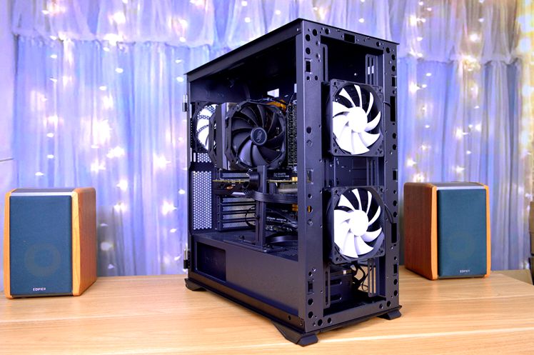 侧透机箱是主流？光污染更伤眼，Tt挑战者H8静音机箱体验