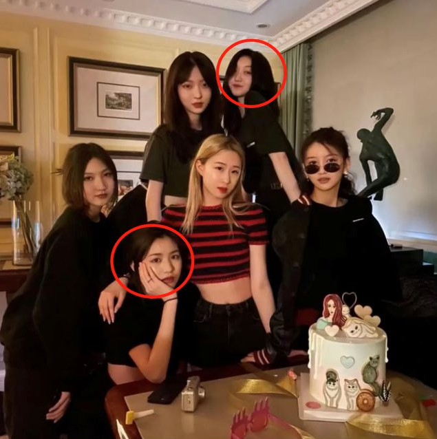 星二代名媛相遇，李嫣和汪峰女儿同框为闺蜜庆