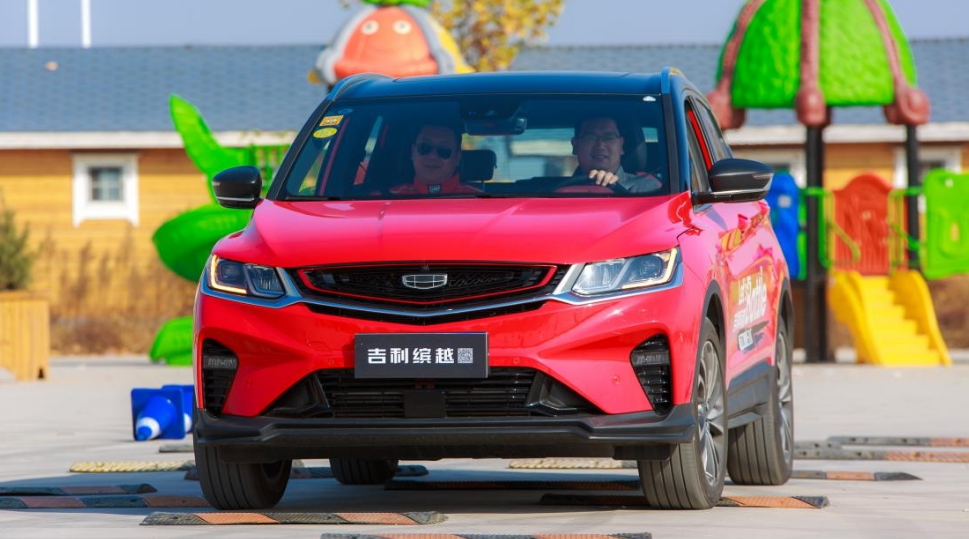 吉利两大SUV“销量王”更新：缤越新增弹射模式，博越X画风突变！