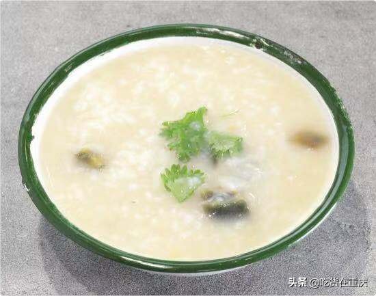 三角粑、麻圆、油钱、油茶····这家店集合了重庆最有名的小吃
