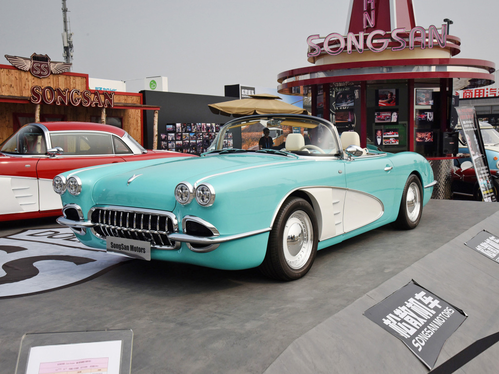 比亚迪SS DOLPHIN汽车抄袭？还是在致敬复古车？