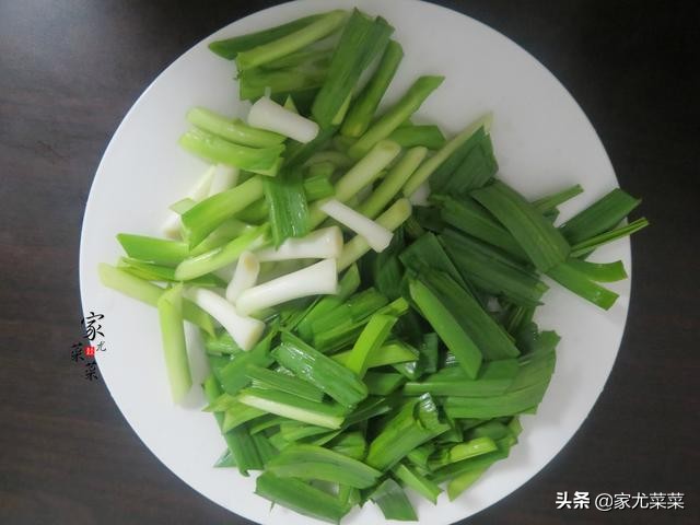 入秋后，羊肉牛肉靠边站，多给孩子吃鸡肉，16块一斤，这样吃最香