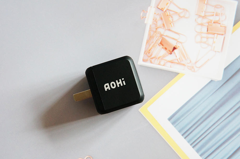 體積超小，還能給筆記本充電！Aohi Magcube 65W氮化鎵快充體驗
