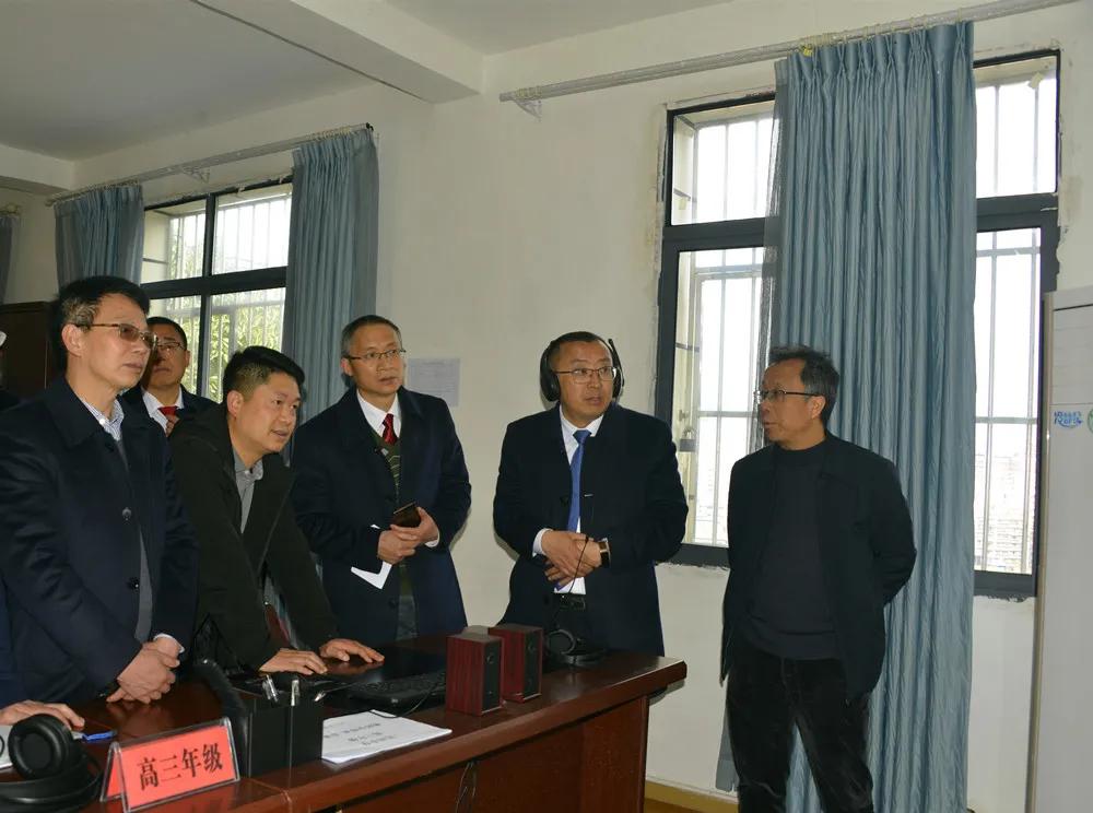 开江中学一行到达州中学考察交流