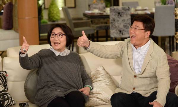 露面|78岁夏雨携子露面 满脸褶子下巴连脖子曾因儿子见女友生气一年