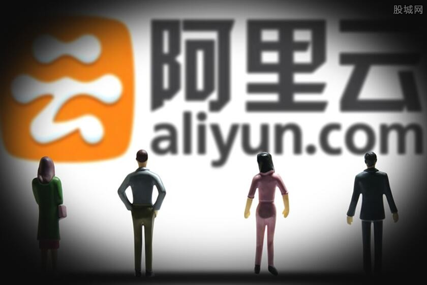 國家隊入場云計算市場！第三方云平臺恐被國企停用