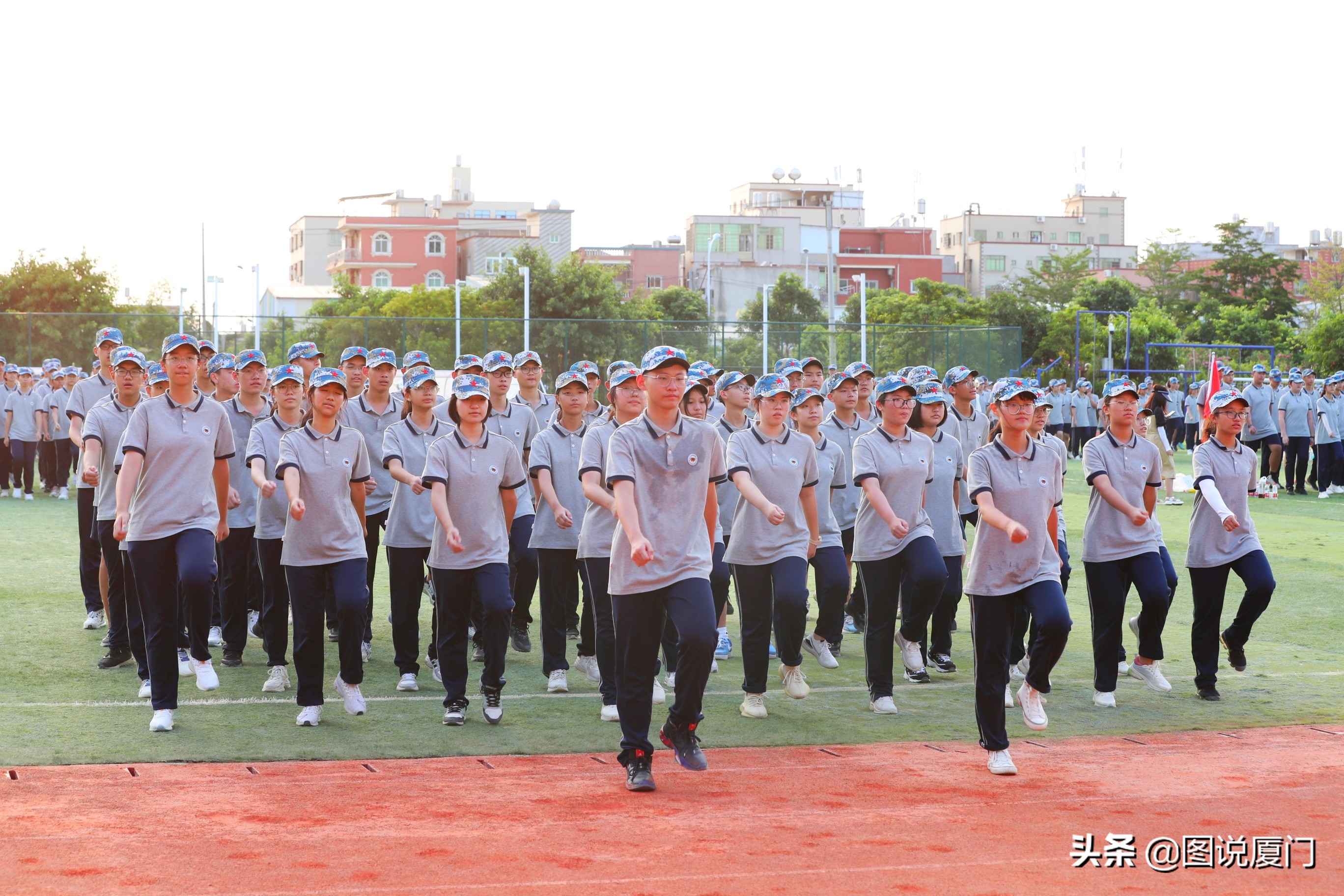 廈門大學(xué)附屬科技中學(xué)初中高中新生“第一課”(圖4)