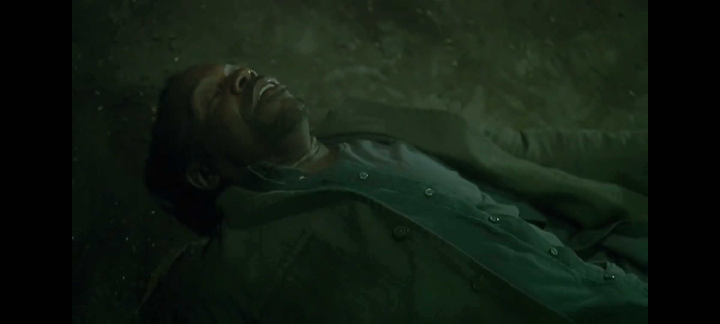 《电锯惊魂》：简单的背景，不简单的影片，惊