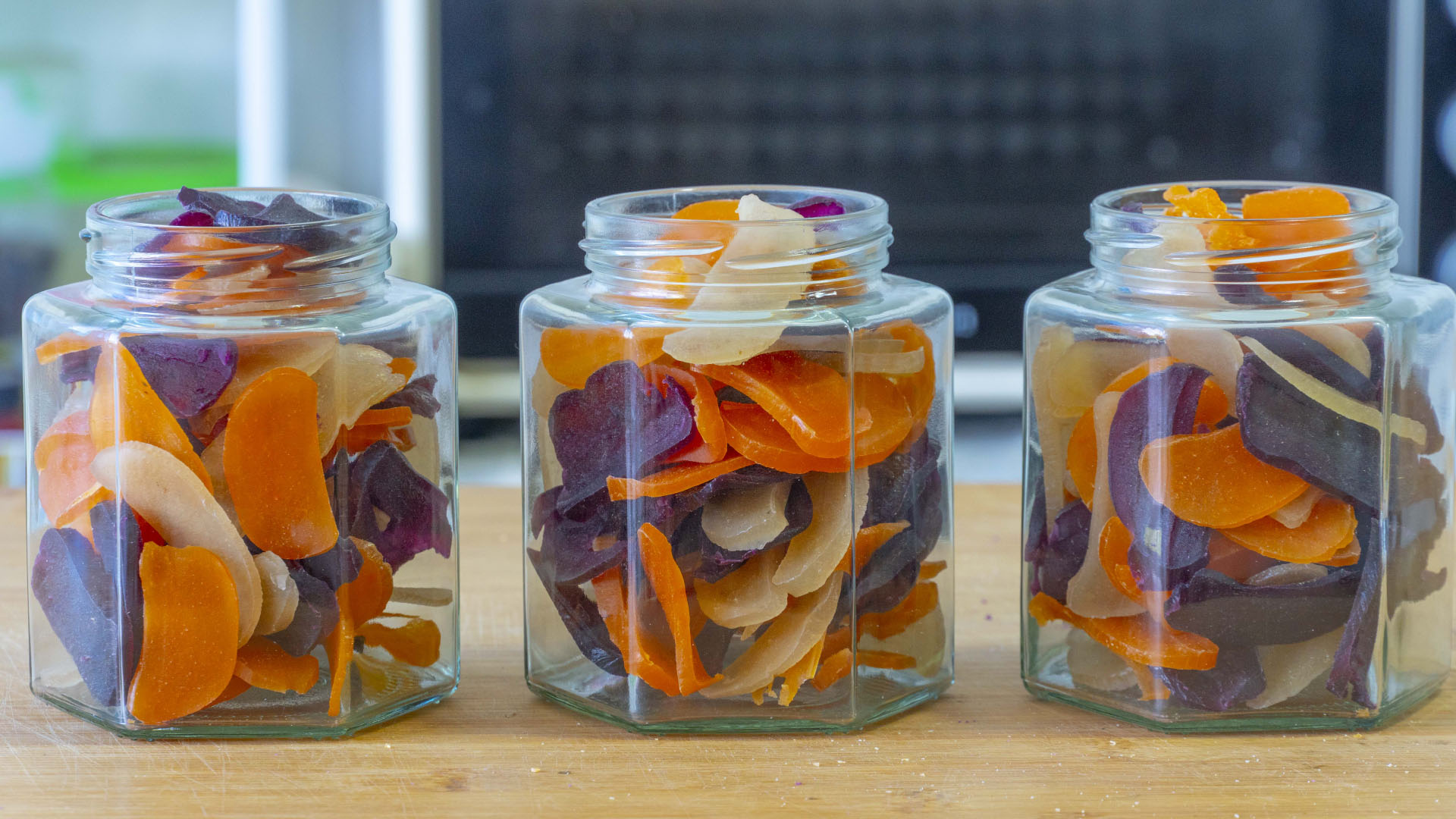 自製三色薯片，不用土豆，南方特色做法，又酥又脆，比買的好吃