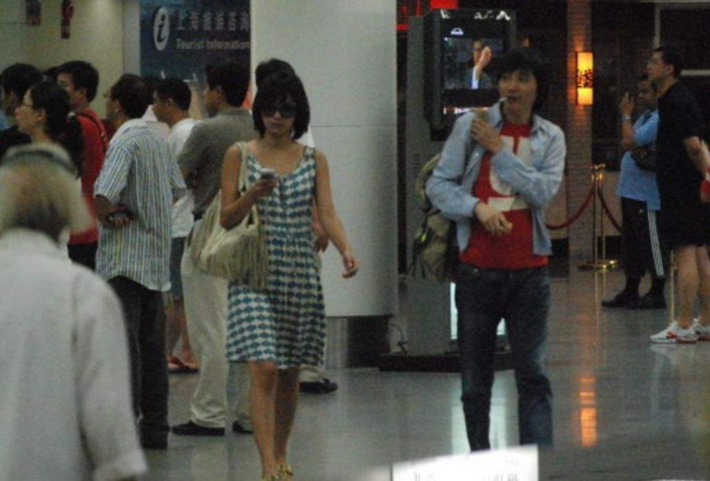 结婚前的高圆圆大胆追爱，感情生活过于丰富，