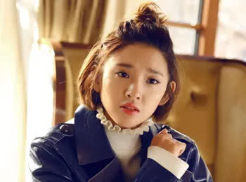 公认“零绯闻”的4位女星，前三位是不给机会，唯独她是太痴情