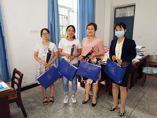 中牟县第六初级中学：老师，您辛苦了