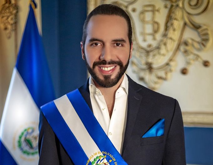 法国宣布禁用羟氯喹治新冠，特朗普停药后，有