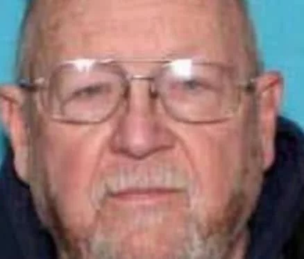 老大爷养女失踪31年，如今尸体在他家院子地下被发现