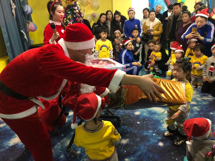 儿童乐园如何策划一场吸睛的圣诞节促销活动？