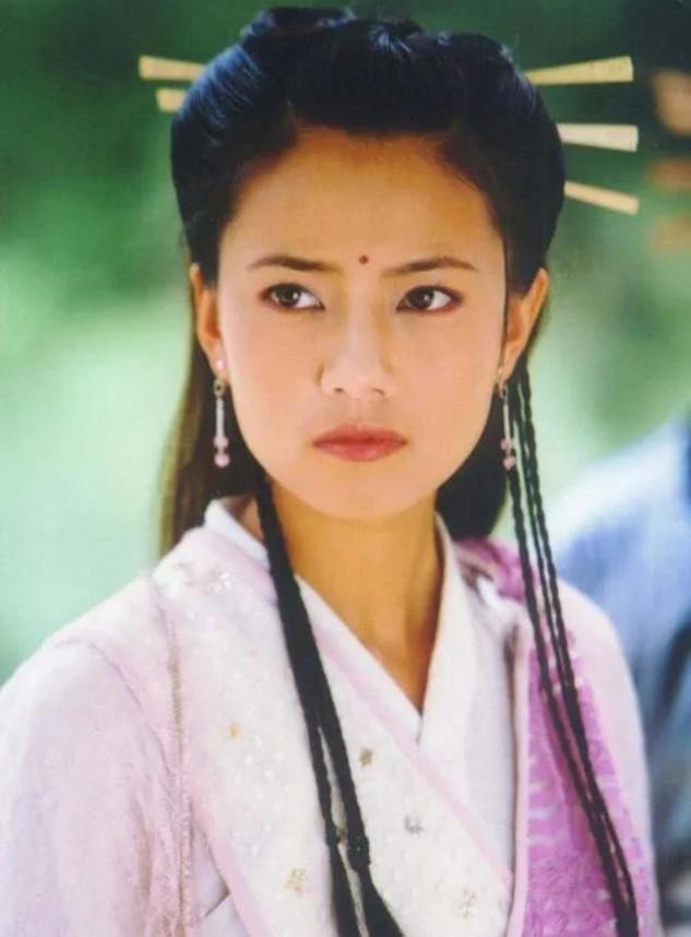 高圆圆再穿古装，国民女神复出依旧是大美人？曾被公公赞完美儿媳