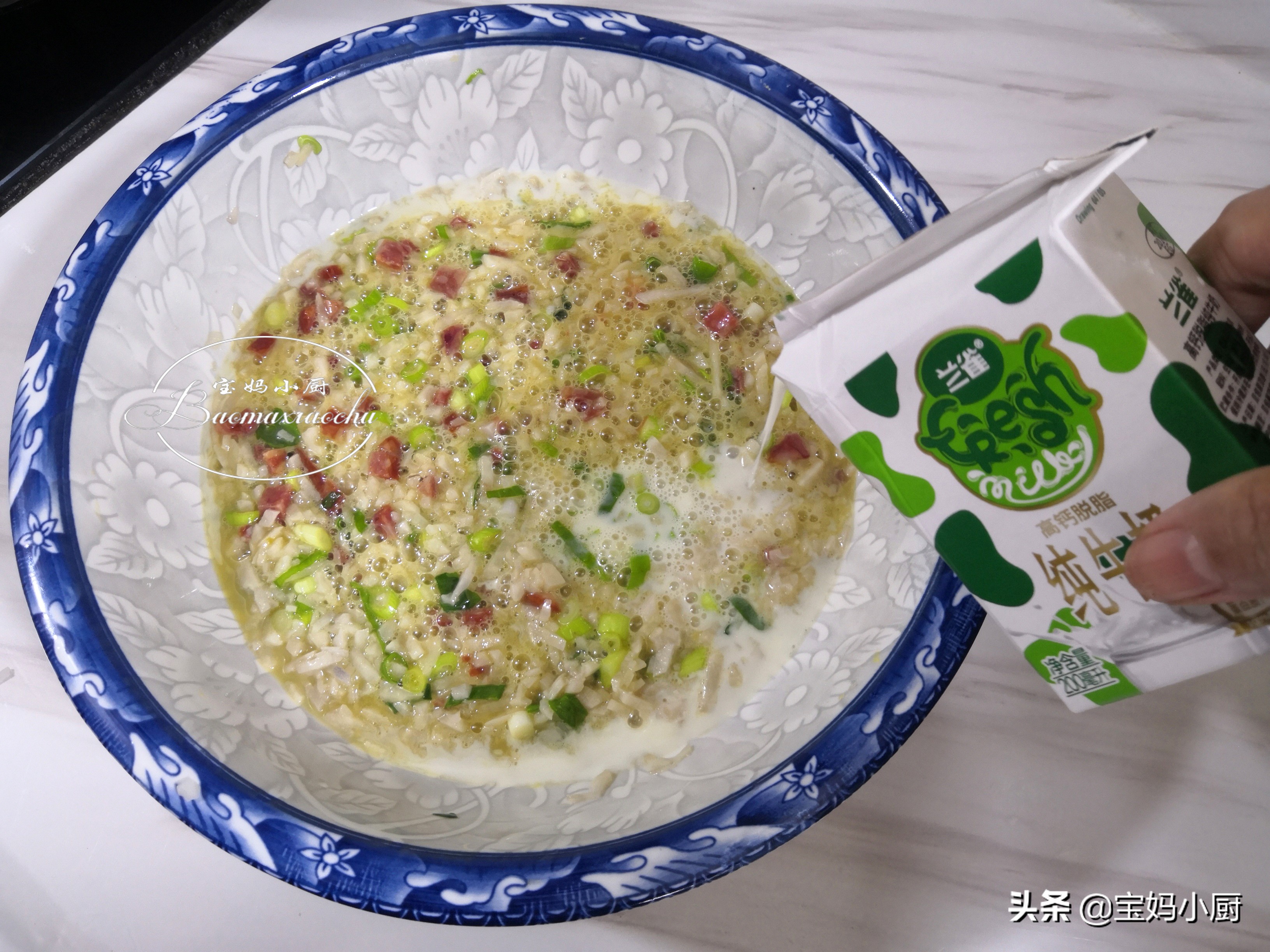 春季早餐，牛奶和雞蛋換個吃法，烙成餅老​​少都喜歡，營養又快手