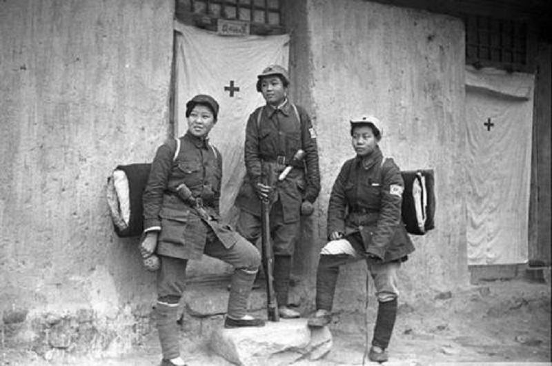 湖北一七旬农妇去世，28年后孙子收拾遗物，无意