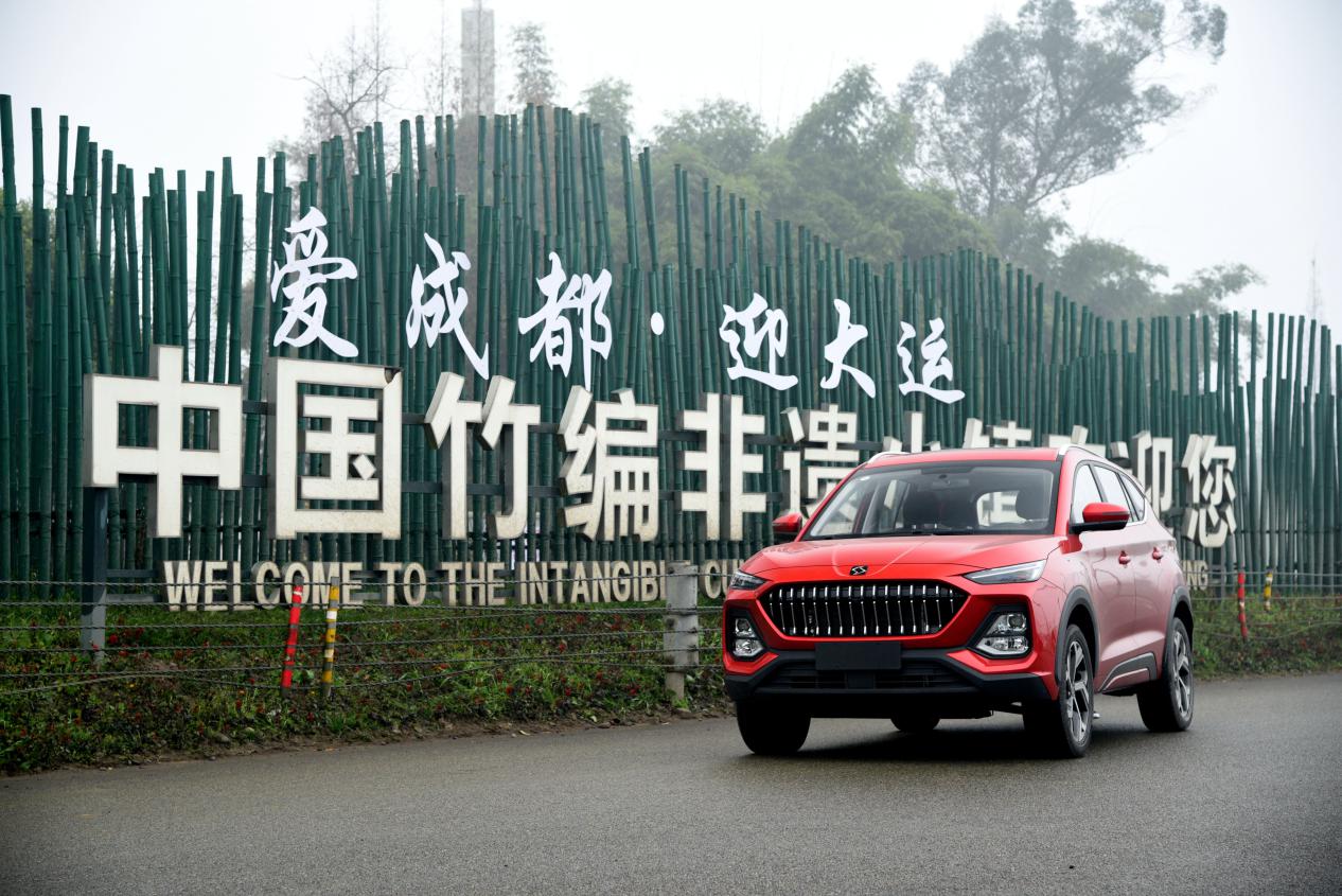 难得洒脱，和思皓X8大六座来一场说走就走的旅行