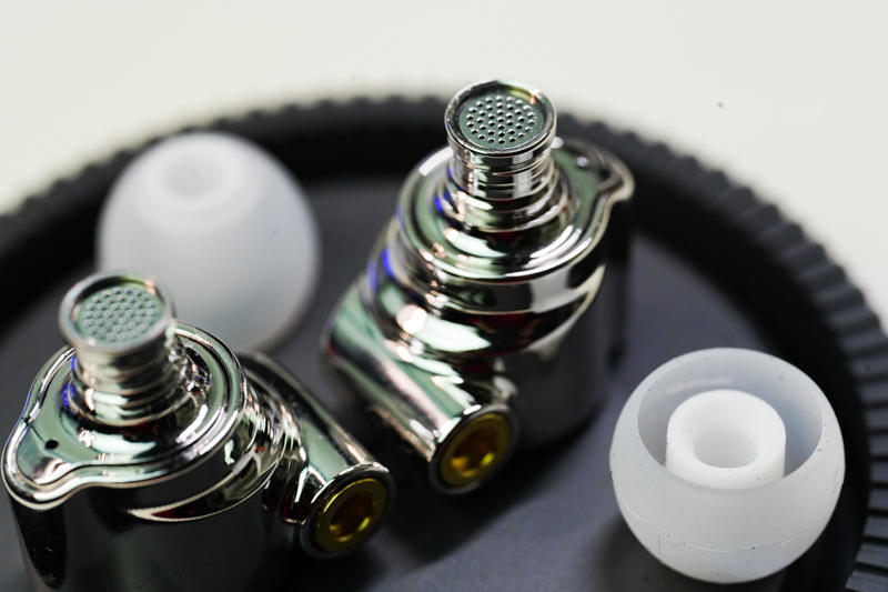 可以靠颜值，但偏偏走内涵：TRN TA1娄氏圈铁耳机评测