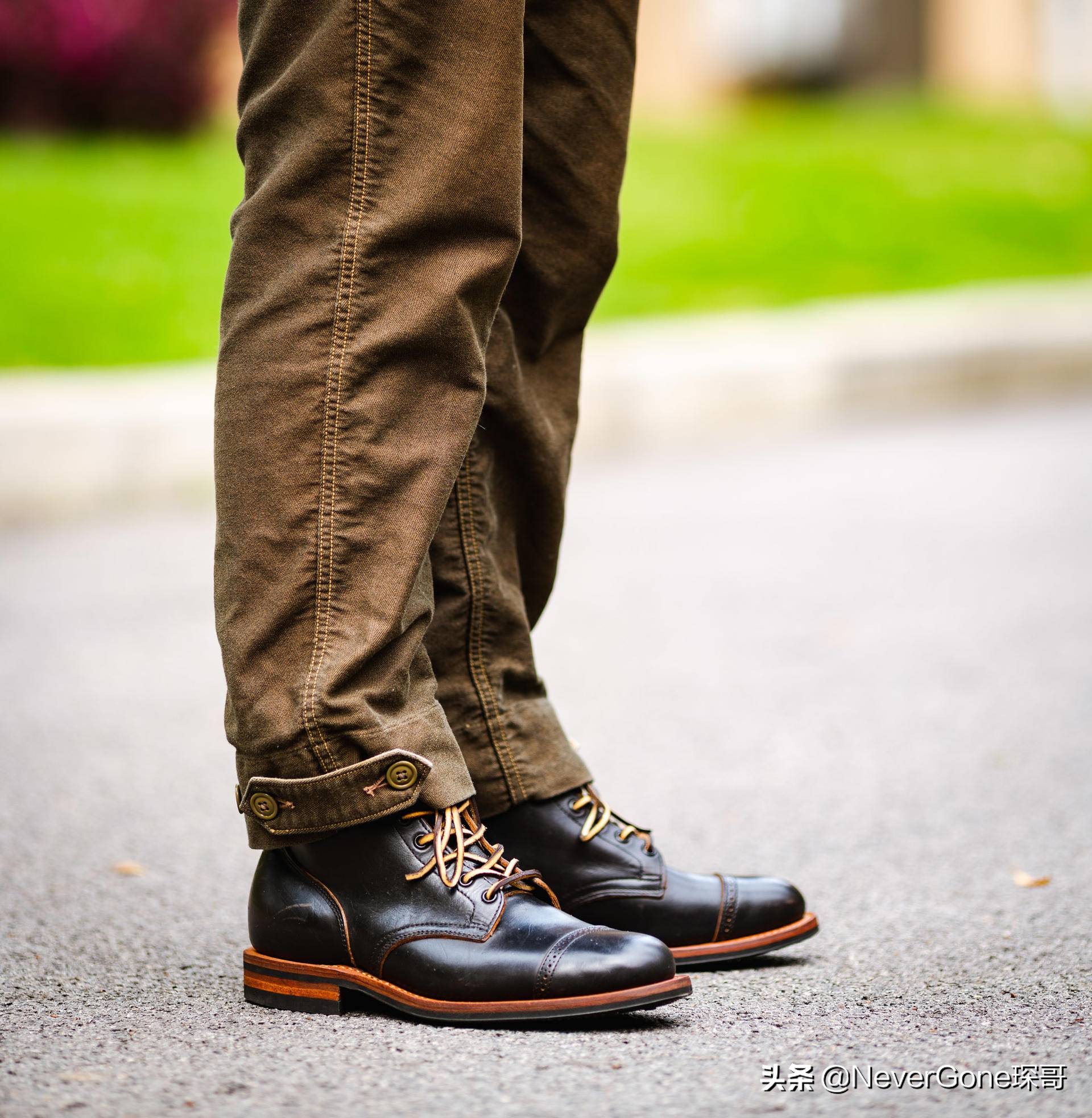 搞双“奢侈品”工装靴穿穿吧——Viberg 2030 固特异版本