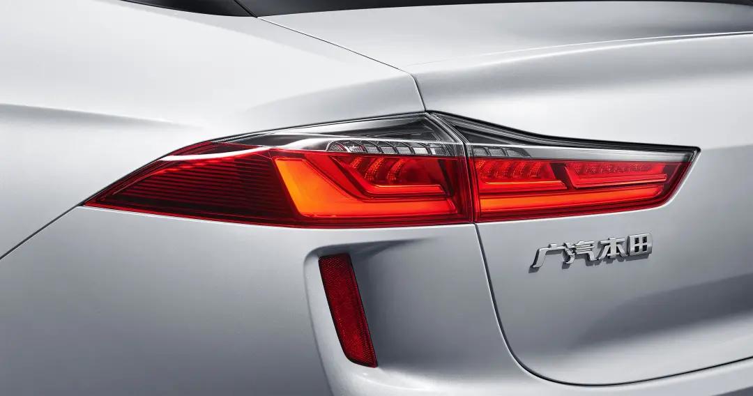 十七八万的合资纯电家轿，广汽本田EA6绎乐了解一下！