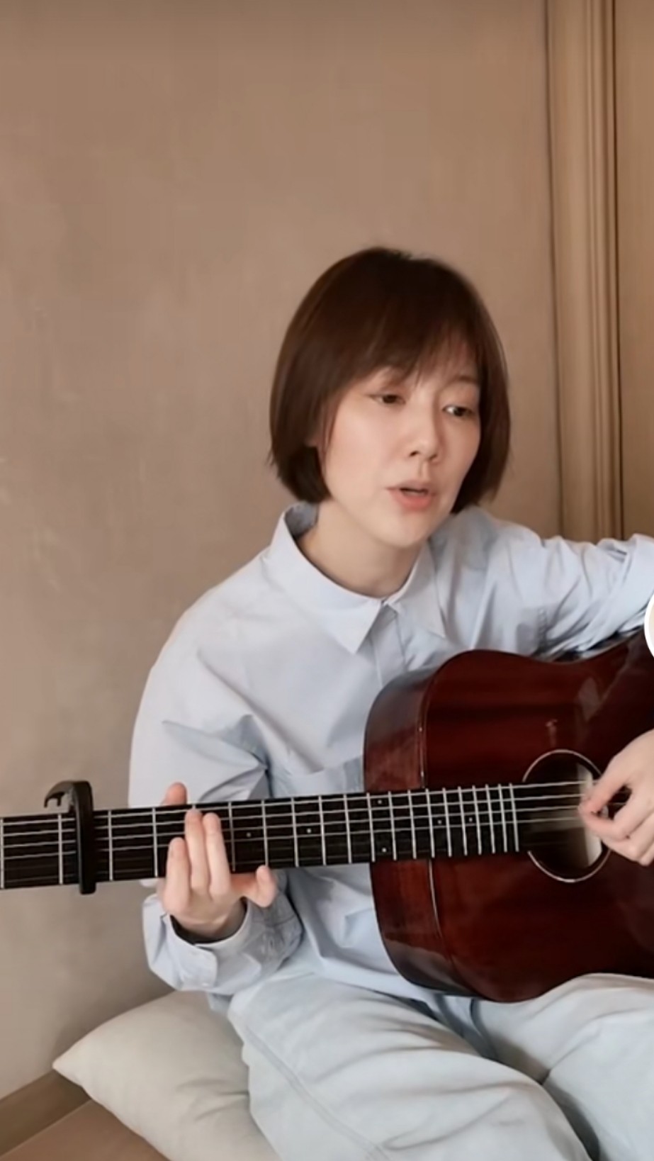 唐嫣闺蜜晒近照，状态略显憔悴！曾是当红主播却隐退，至今仍未嫁