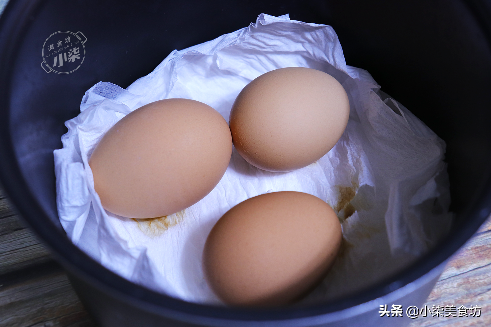 最近很火的煮雞蛋，只需一張紙，雞蛋2分鐘出鍋，軟嫩適中口感好