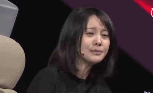 关于郑爽张恒，圈内大佬早有预言：郭碧婷拽向佐，暗示闭嘴