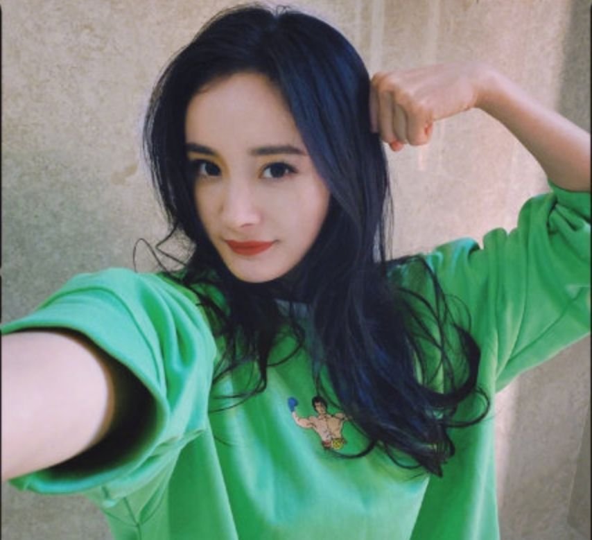 佟丽娅转型大花出演女总裁，熟龄大花为什么有着致命的魅力？