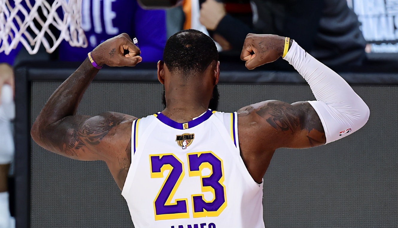 一切責任都源於我！8次失誤平個人冠軍賽記錄，詹姆斯賽後把鍋全背了！-黑特籃球-NBA新聞影音圖片分享社區