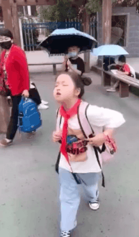 后面阿姨：这孩子废了！！！