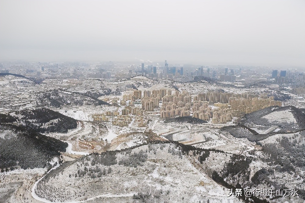 Jinan snowed, boat takes new city of Jinan the eastpart part, take the beautiful scenery after you watch snow