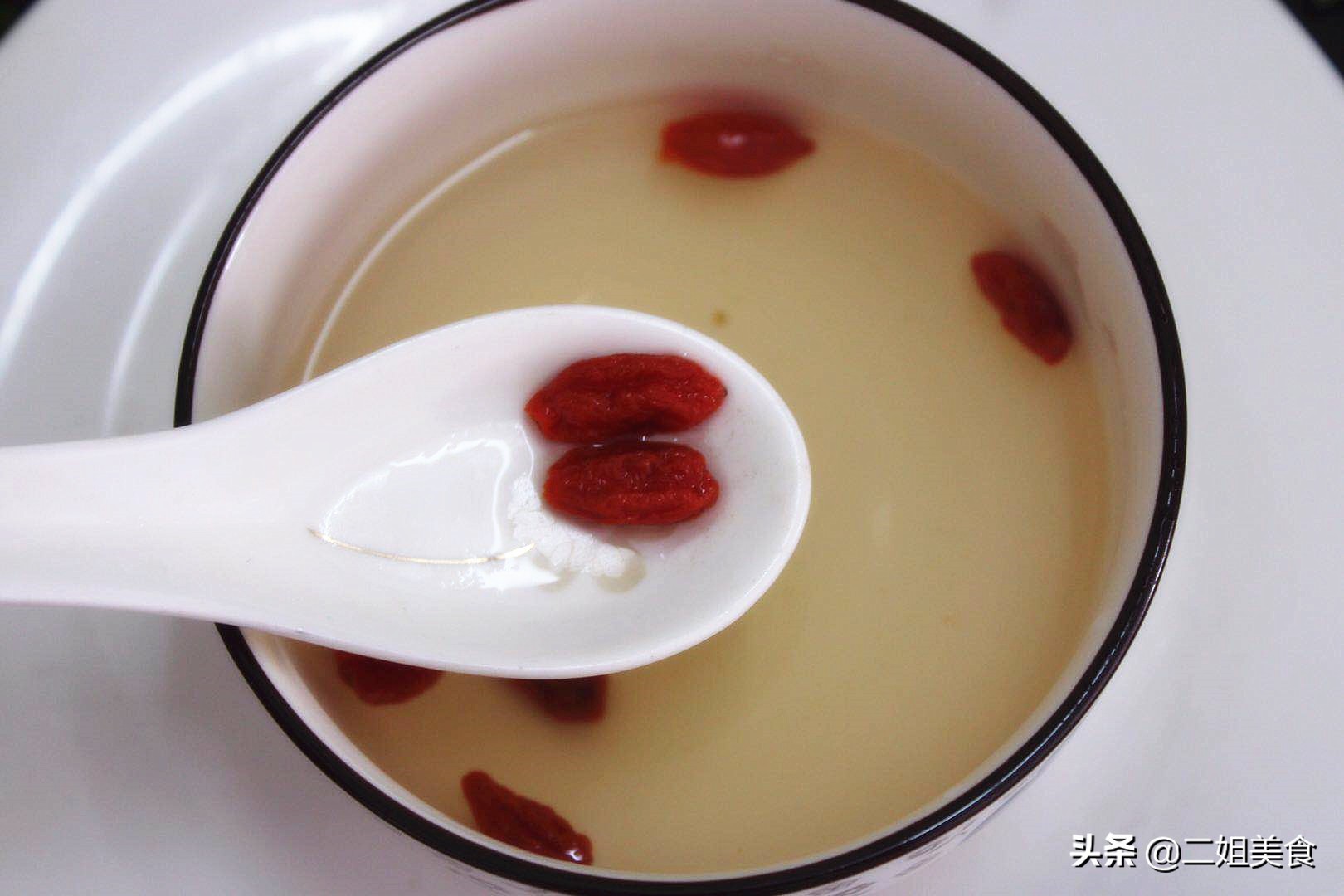 枸杞泡水营养多，但这几点要注意，早知道早受益，以后别弄错了