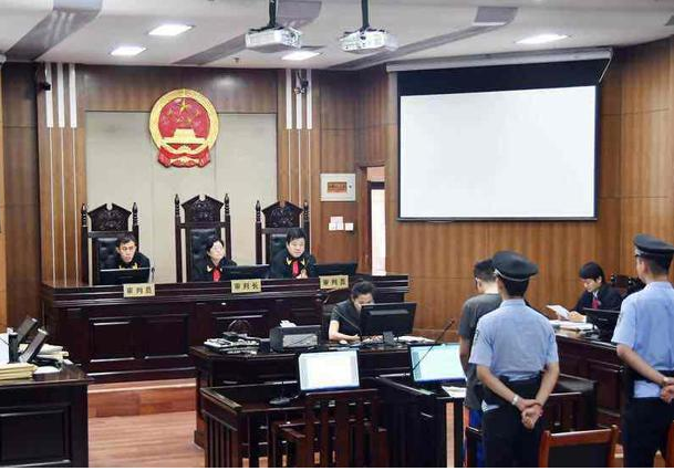 2002年广西复仇案：老实人被挖祖坟，杀死6个仇人后炸县委大楼