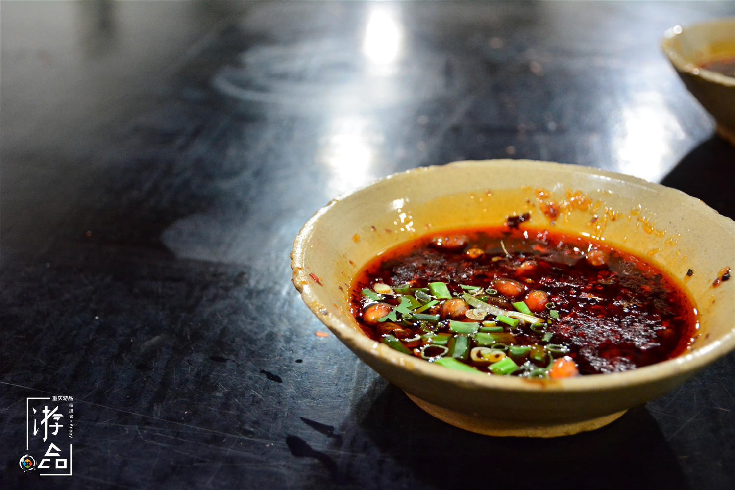 重庆江北的难吃老字号？脏乱差的聚园面馆，为何受人追捧？