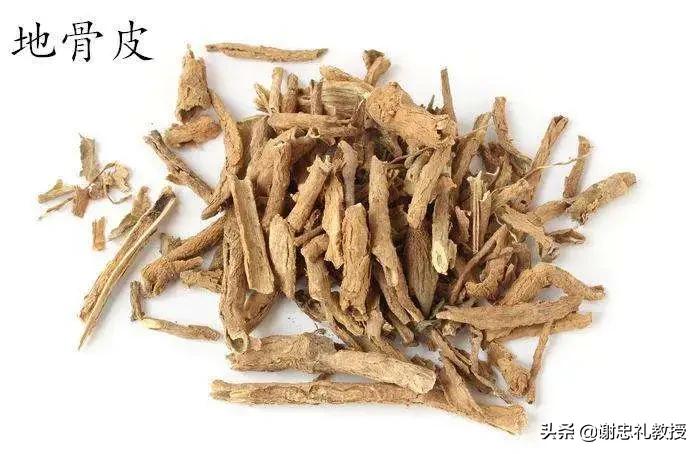 一個方子，上養心肺，中養肝，下養腎，久服白髮轉黑，健體強身